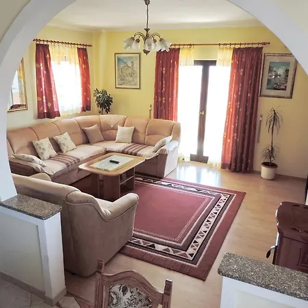 Διαμέρισμα Peric *